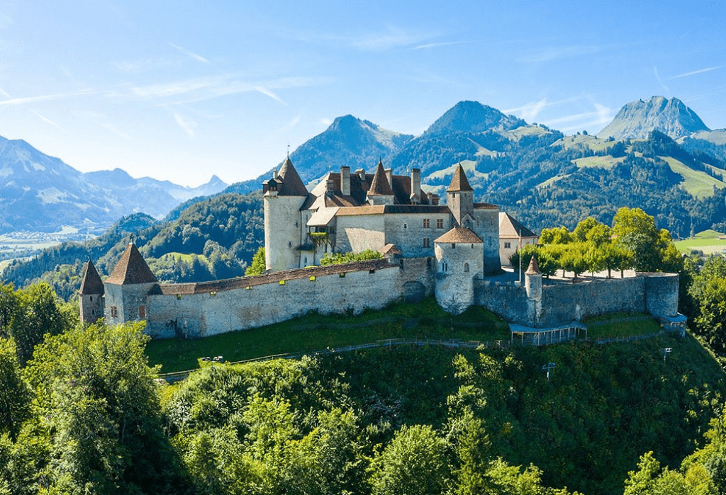 PP photo de la ville de gruyère location maison vacances