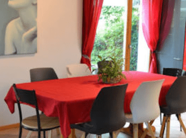 Salle a manger pour 12 personnes Salle a manger maison vacances Gruyère