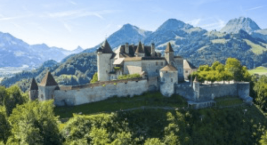 Louer un lotissement de vacances ou pour un week-end pour visiter le Chateau de Gruyere / Fribourg /Suisse